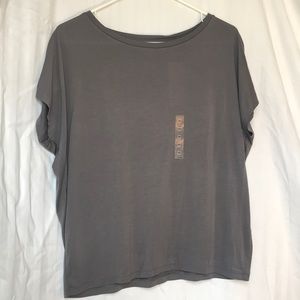 Uniqlo Basic Gray T-Shirt